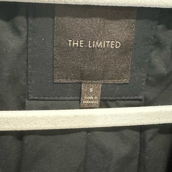 The Limited Color Block Jacket - Picture 4 of 7